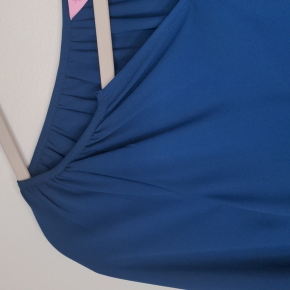 LILLY Pulitzer Charleigh Blue Top Small - Picture 4 of 11